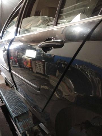 RENAULT 821010023R Puerta trasera izquierda  en stock Terrassa