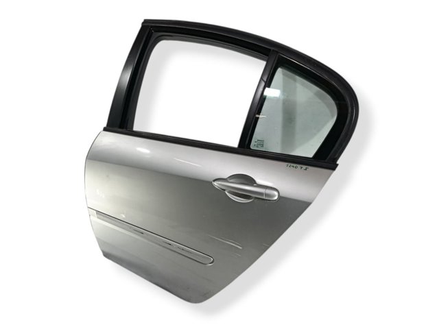821010023R RENAULT Puerta trasera izquierda  disponible Ourense