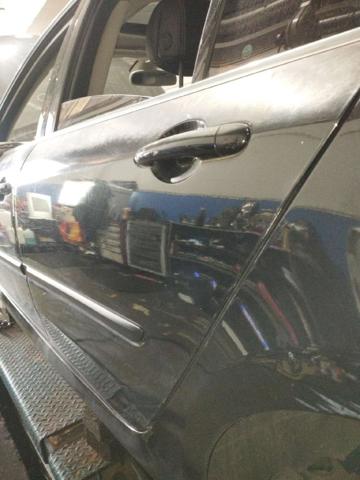 RENAULT 821010023R Puerta trasera izquierda comprar Pamplona