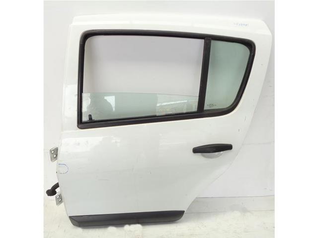 RENAULT 821017625R Puerta trasera izquierda  disponible Valladolid