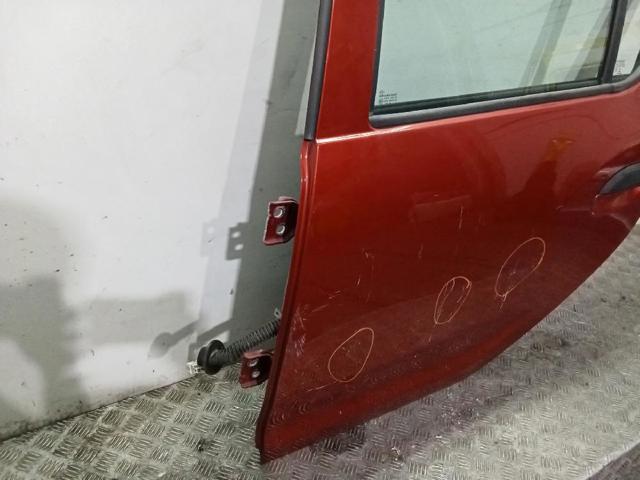 RENAULT 821017625R Puerta trasera izquierda  comprar en Albacete