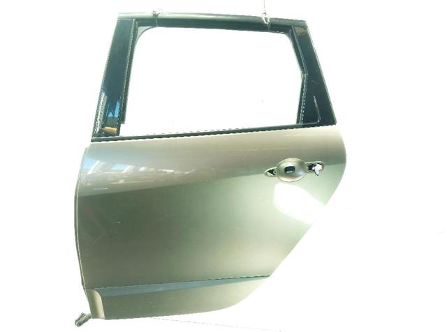 RENAULT 821017991R Puerta trasera izquierda comprar Barcelona
