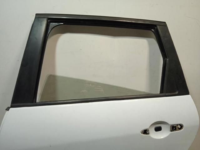 RENAULT 821017991R Puerta trasera izquierda comprar Tarragona