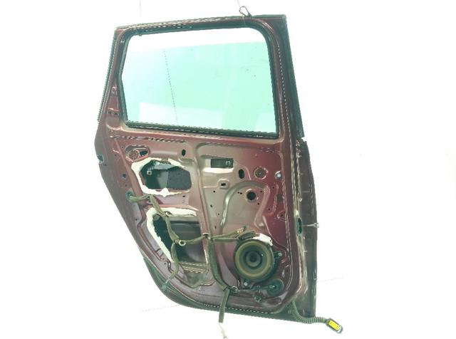 821017991R RENAULT Puerta trasera izquierda  en stock Córdoba
