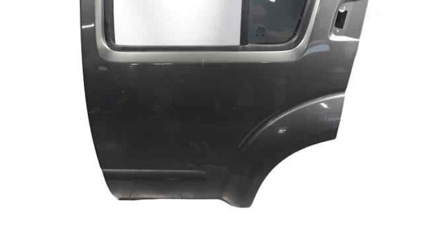 82101EB330 NISSAN Puerta trasera izquierda  comprar en Lleida