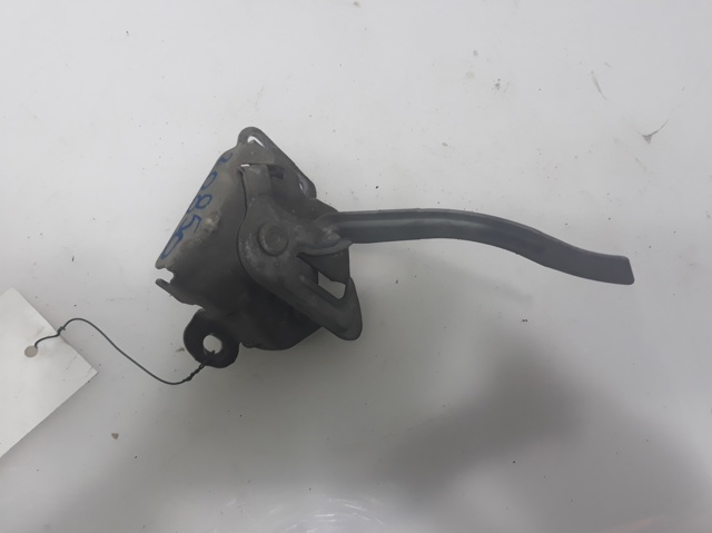 Cerradura del capó de motor 8211065J01000 Suzuki