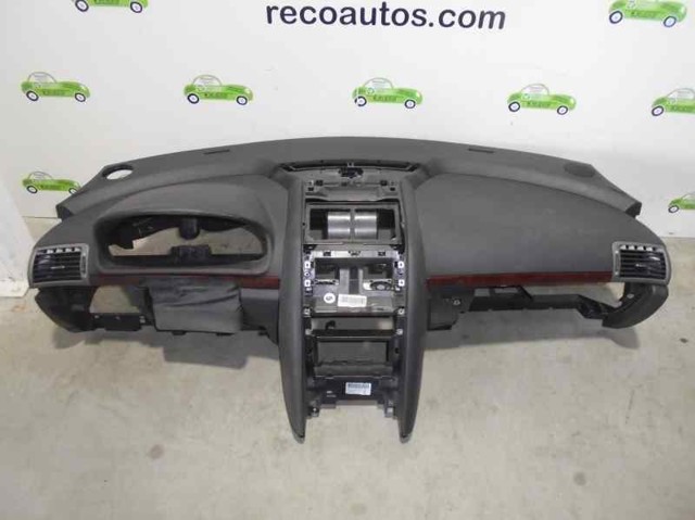 Panel frontal interior salpicadero 8211HW Peugeot/Citroen