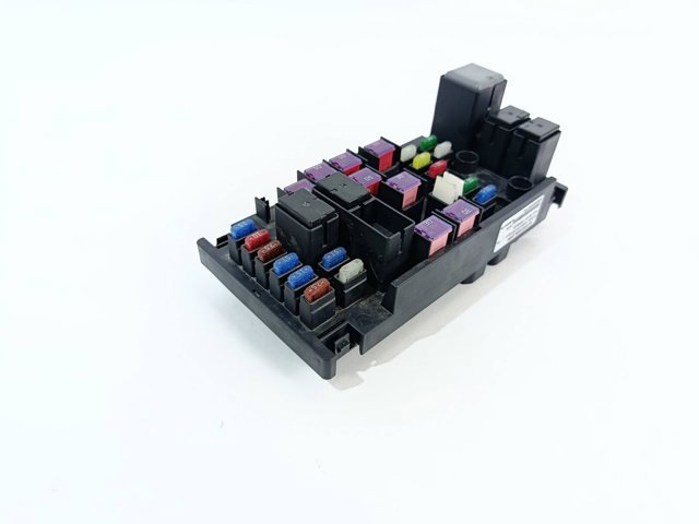Caja de relés y fusibles Subaru Forester III (2007-2012)