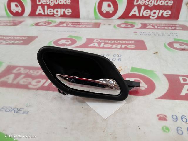 Manija interior derecha delantera/trasera de puerta 8226050 BMW