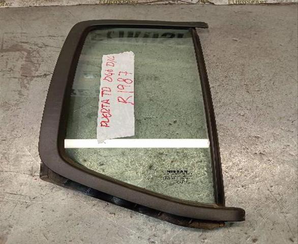 82262EB300 Nissan/Infiniti