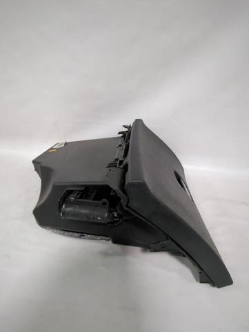 8226LE PEUGEOT Tapa guantera  en stock Gandía