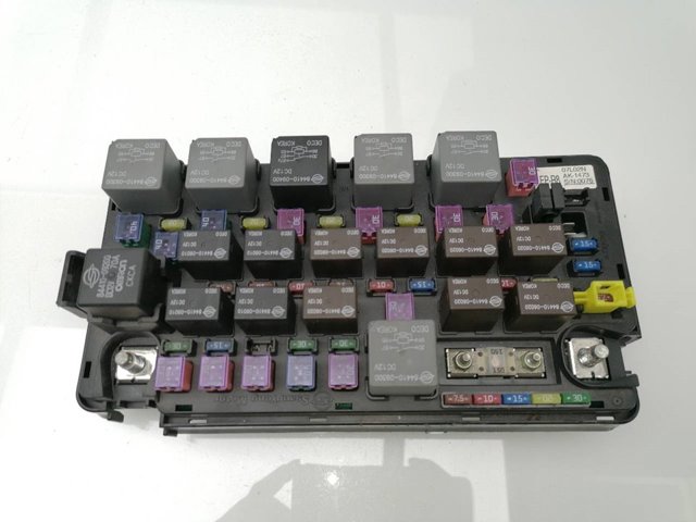 Comprar Caja de fusibles SsangYong Kyron II  a bajo precio