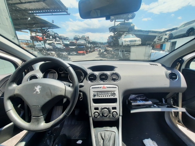 Panel frontal interior salpicadero 8231HC Peugeot/Citroen