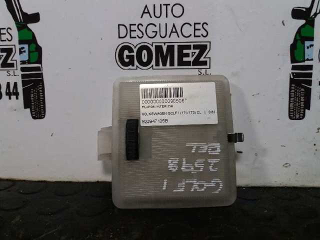 Luz de techo interior (cabina) 823947105B VAG