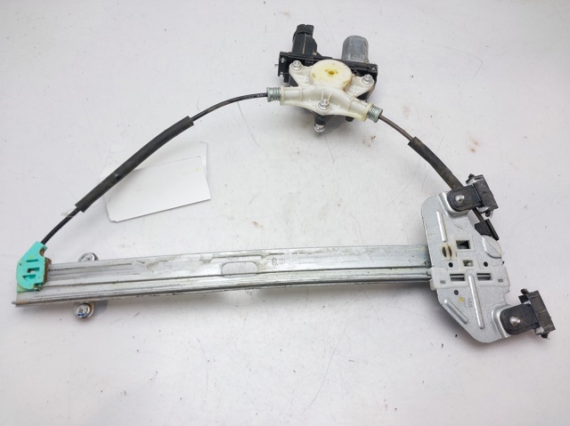 HYUNDAI 824011W020 Mecanismo de elevalunas de la puerta delantera izquierda  disponible Lugo