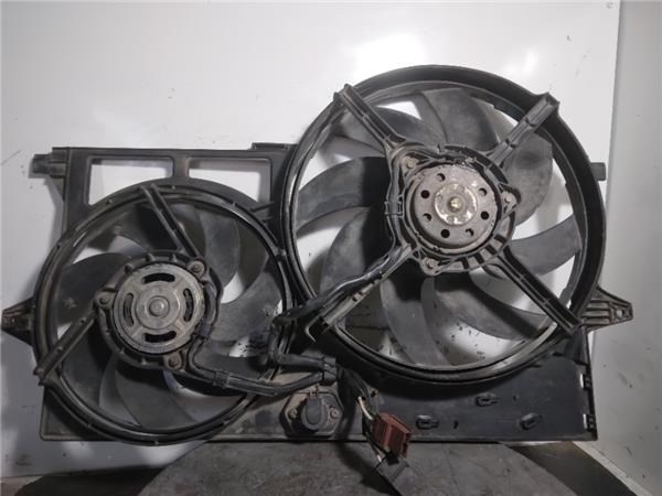 8240141 Difusor del radiador de refrigeración con motor y hélice  comprar en Reus