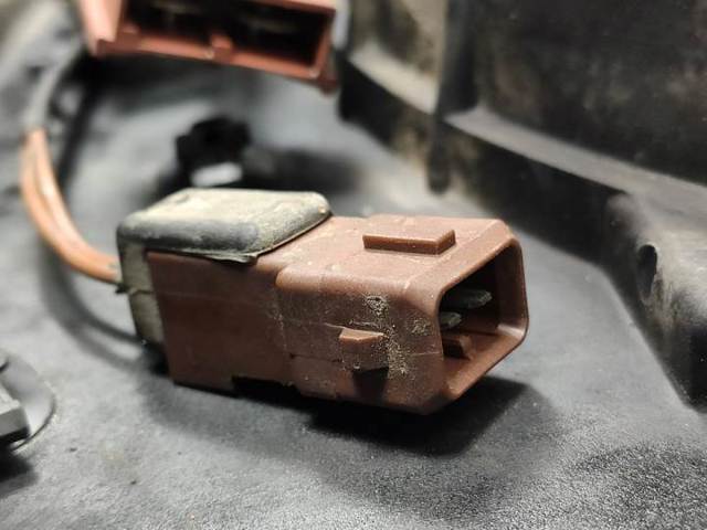 8240141 FIAT Difusor del radiador de refrigeración  comprar en Oviedo