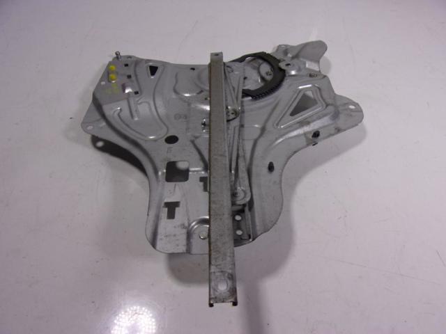 824022Y000 HYUNDAI Mecanismo de elevalunas delantero derecha  en stock Gandía