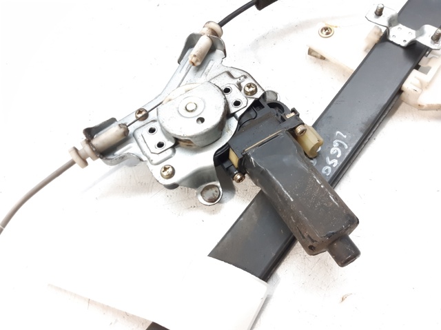 8240425010 HYUNDAI Mecanismo de elevalunas delantero derecha comprar Alcalá