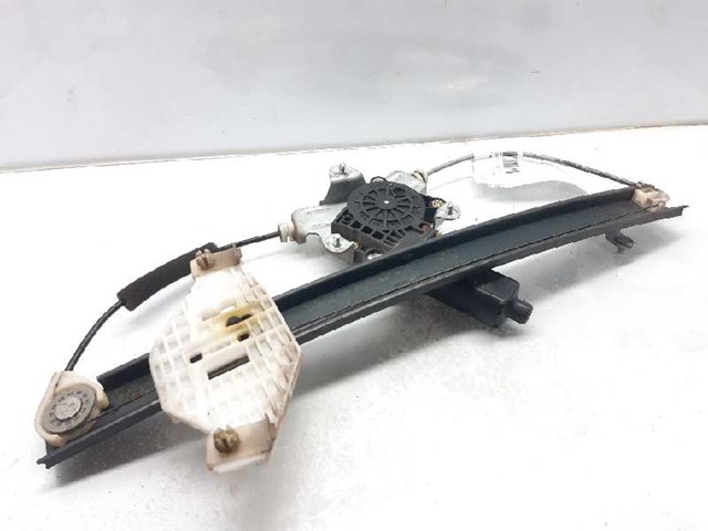 8240425010 HYUNDAI Mecanismo de elevalunas delantero derecha comprar Alcalá