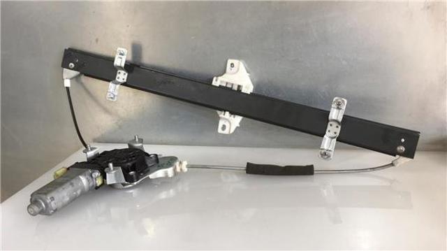 824044A010 Hyundai/Kia