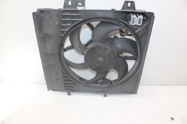 8240503FR PEUGEOT Ventilador de radiador  en stock Córdoba