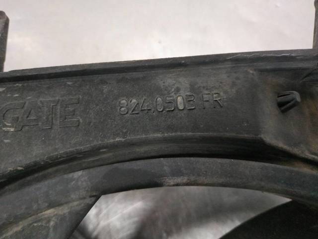 8240503FR PEUGEOT Difusor del radiador de refrigeración con motor y hélice  comprar en Jaén