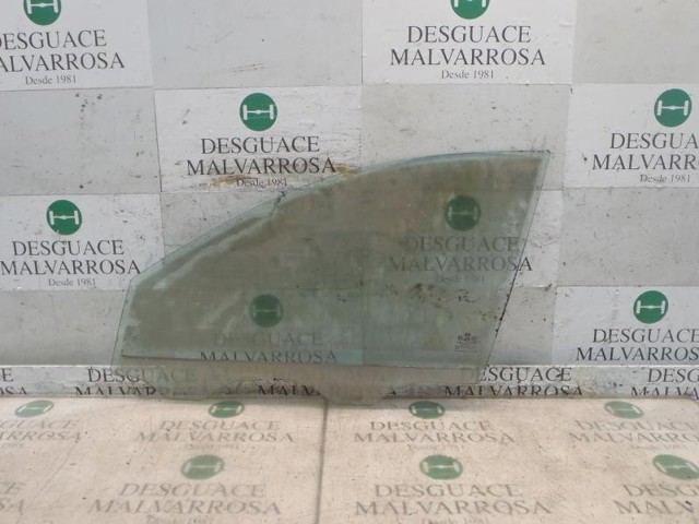Luna de puerta delantera izquierda 824113K000 Hyundai/Kia