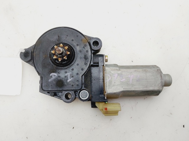 824502F000 Motor del elevalunas de la puerta delantera izquierda  comprar en Reus