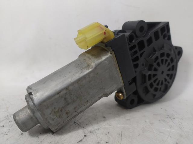 HYUNDAI 824502F000 Motor del elevalunas de la puerta delantera izquierda  comprar en Murcia