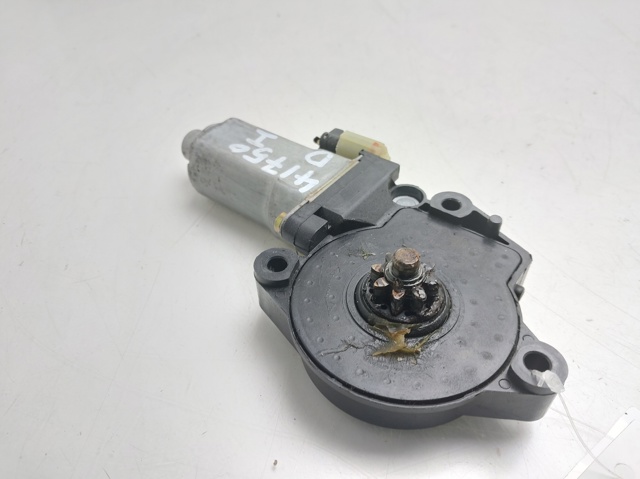 HYUNDAI 824502F000 Motor del elevalunas eléctrico  en stock Terrassa