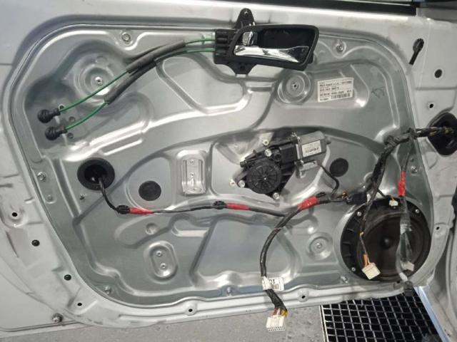 824502R000 Hyundai/Kia
