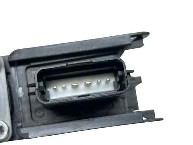 824503Z010 Hyundai/Kia