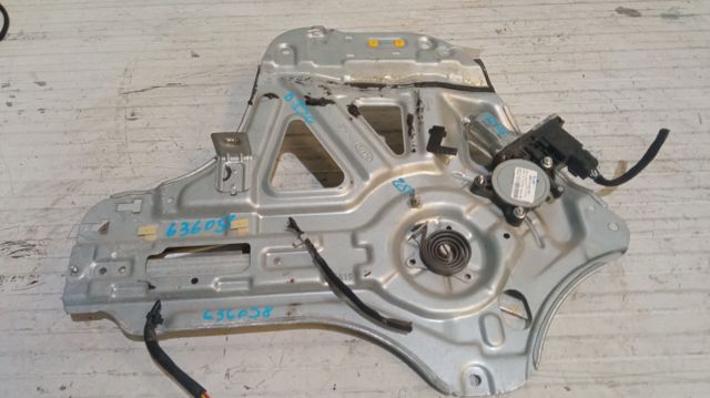 824504D010 HYUNDAI  en stock Huelva