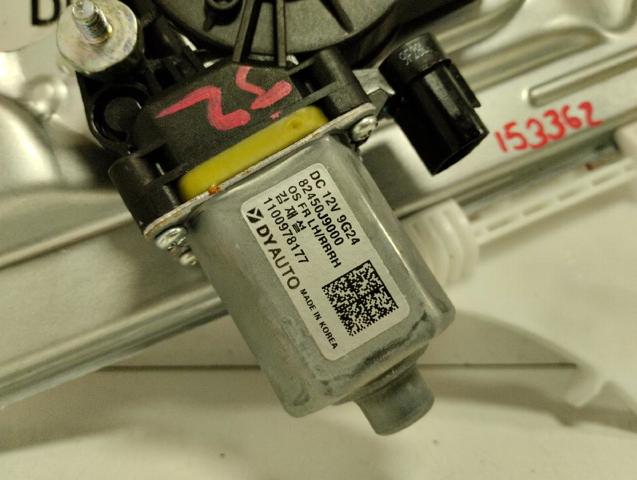 HYUNDAI 82450J9000 Motor del elevalunas de la puerta delantera izquierda  disponible Lugo