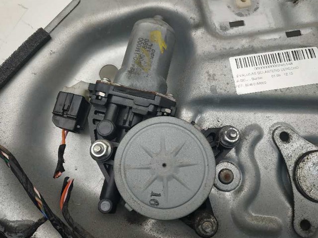 Motor eléctrico, elevalunas, puerta delantera derecha 824601M000 Hyundai/Kia