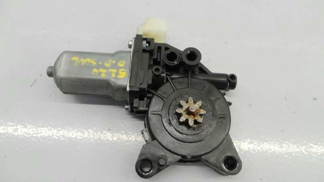 Motor eléctrico, elevalunas, puerta delantera derecha 824601M000 Hyundai/Kia