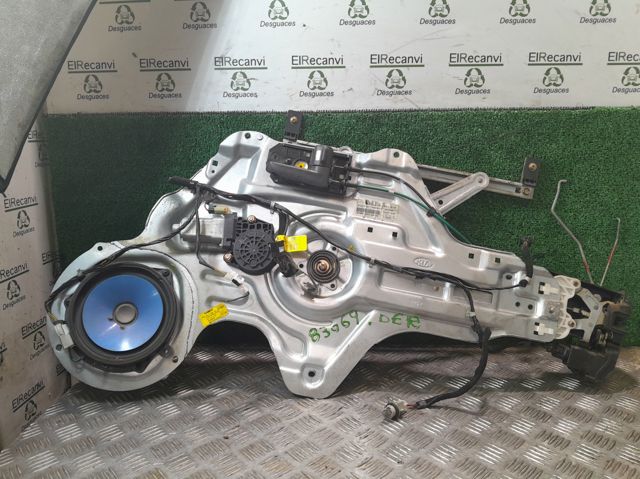 HYUNDAI 824602F000 Motor del elevalunas de la puerta delantera derecha  en stock Terrassa
