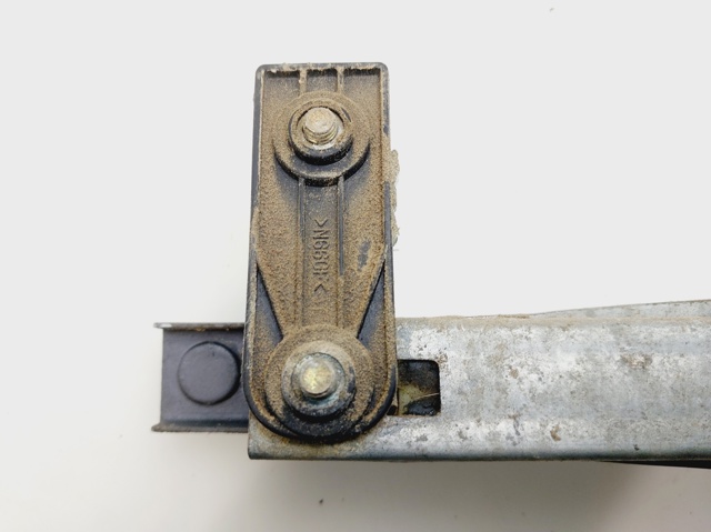824603E000 HYUNDAI Motor del elevalunas de la puerta delantera derecha  en stock Córdoba