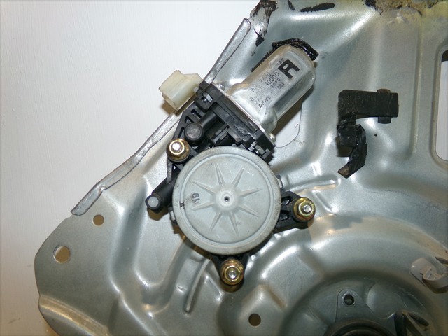 HYUNDAI 824604D000 Motor del elevalunas de la puerta delantera derecha comprar Pamplona