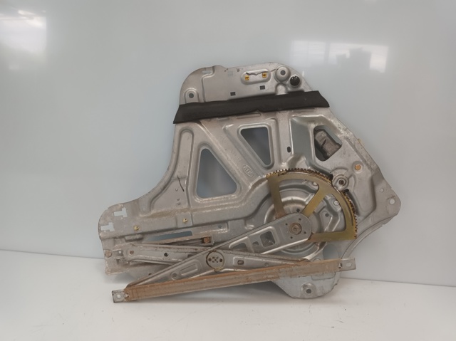 HYUNDAI 824604D000 Motor del elevalunas de la puerta delantera derecha  en stock Salamanca