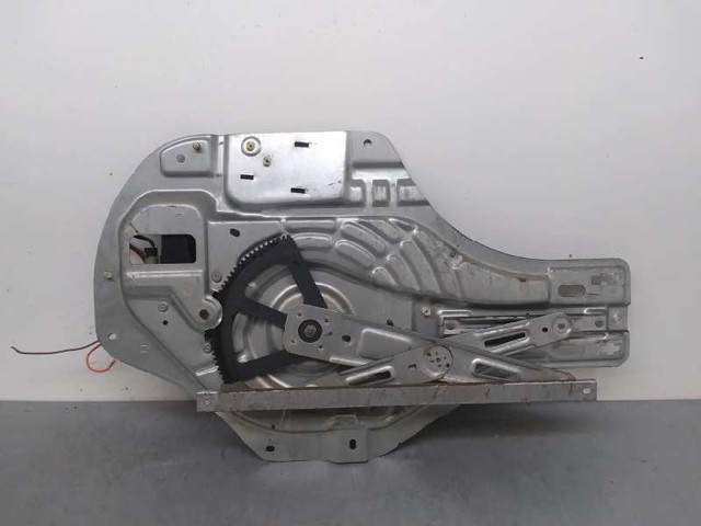 824702E010 HYUNDAI Mecanismo de elevalunas de la puerta delantera izquierda  disponible Ourense