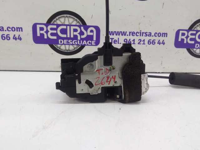 RENAULT 825000003R Cerradura de la puerta trasera derecha  comprar en Ponferrada