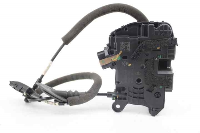 RENAULT 825000767R  en stock Terrassa