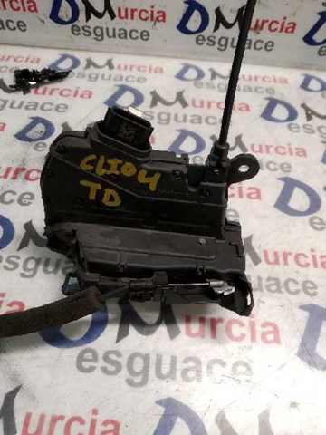 825002104R Cerradura de la puerta trasera derecha  disponible Burgos