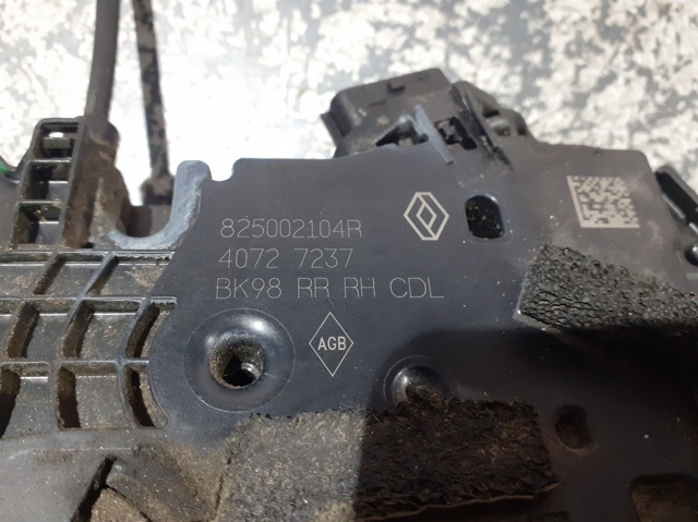 RENAULT 825002104R Cerradura de la puerta trasera derecha  disponible Valladolid