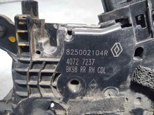 825002104R RENAULT Cerradura de la puerta trasera derecha  comprar en Lleida