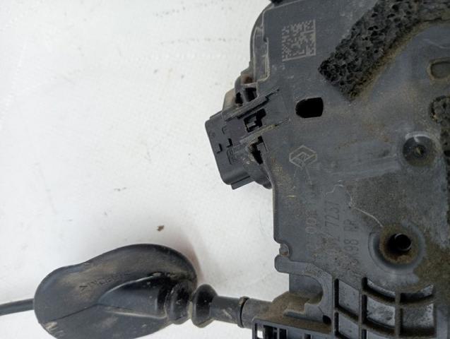 825002104R RENAULT Cerradura de la puerta trasera derecha  comprar en Lleida