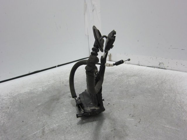 825004167R RENAULT Cerradura de puerta trasera izquierda comprar Bilbao