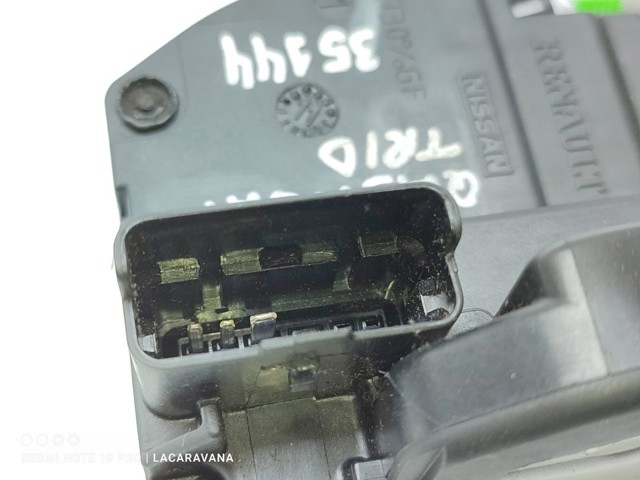 NISSAN 82500JD900 Cerradura de la puerta trasera derecha comprar Barcelona